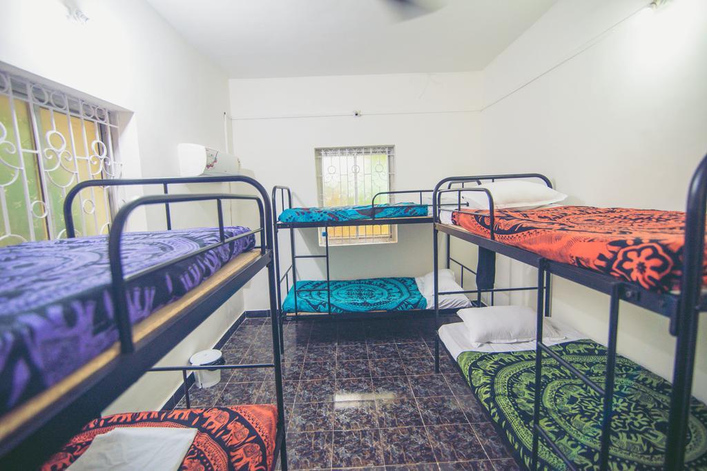 Anjuna By Roadhouse Hostels Goa Giường trong nhà trọ bức ảnh