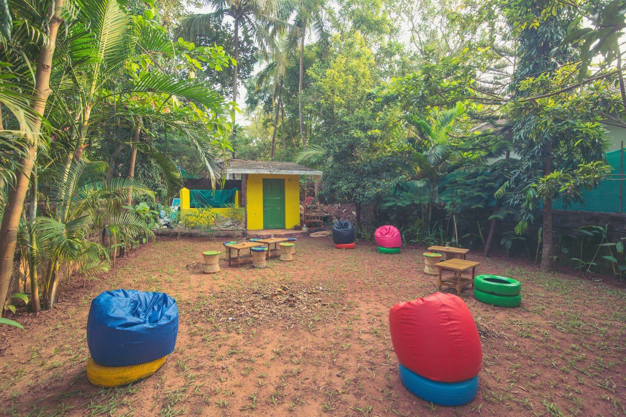 Anjuna By Roadhouse Hostels Goa Ngoại thất bức ảnh
