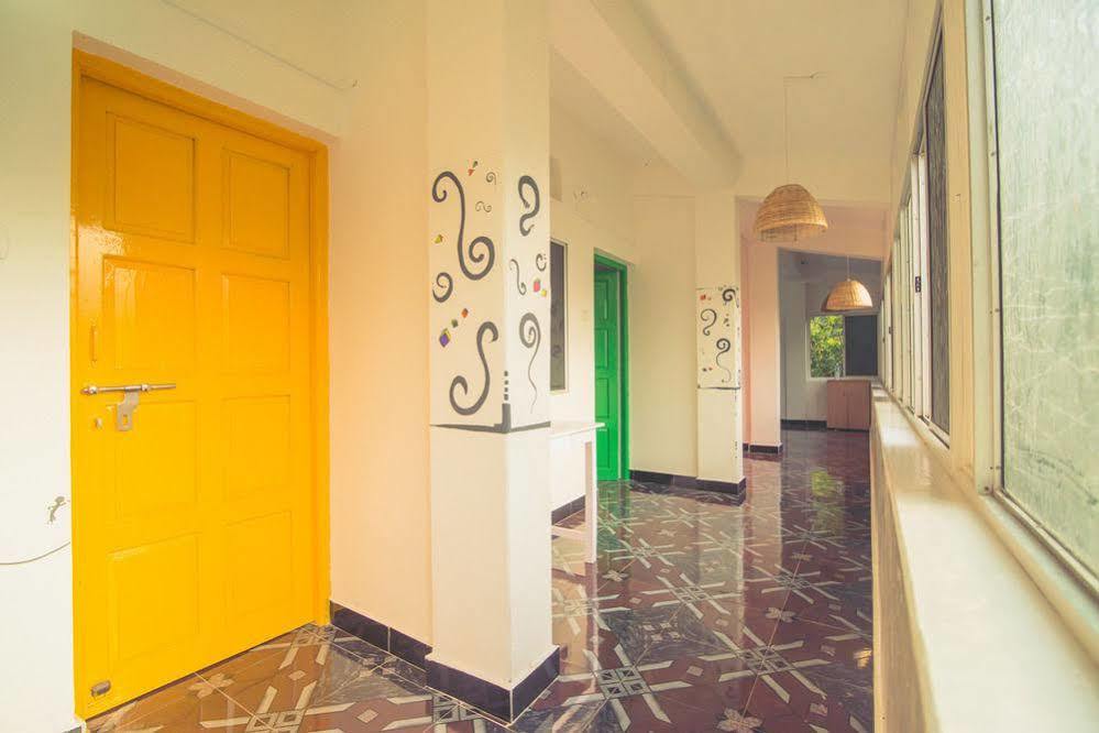 Anjuna By Roadhouse Hostels Goa Ngoại thất bức ảnh